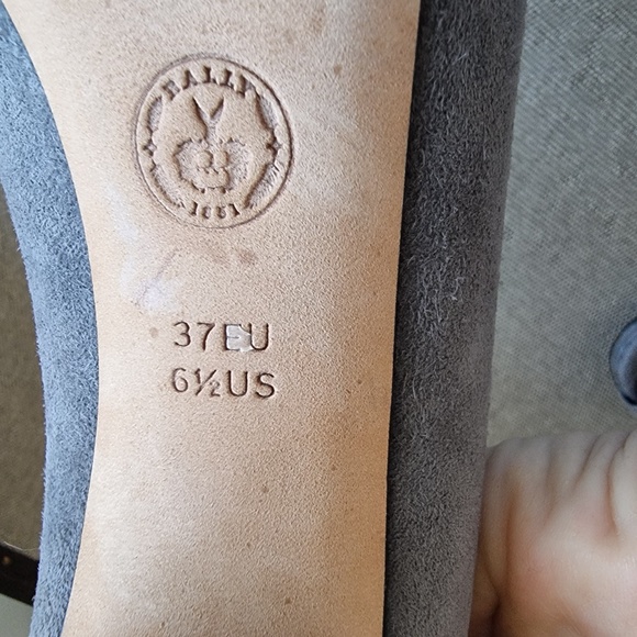 Authentic Bally Women's Peep Toe Pump Shoes Sz 6.5 US (37EU) Suede Leather Grey - Picture 9 of 10